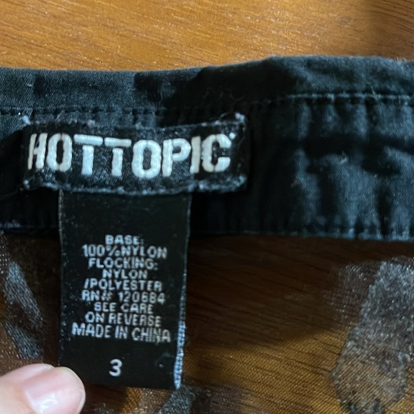 HOT TOPIC BLACK NYLON TOP WITH FLOCKING SIZE 3 (12) - Picture 6 of 6